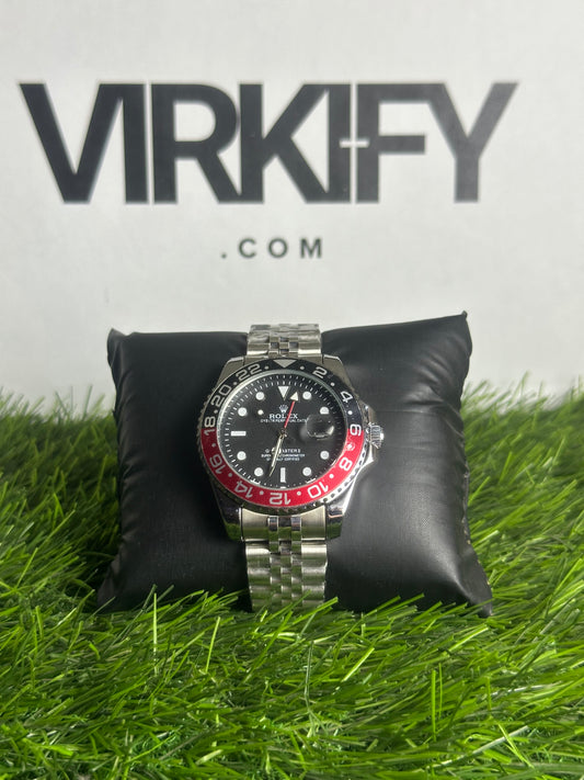 The Traveler's GMT Watch — Rotating Bezel
