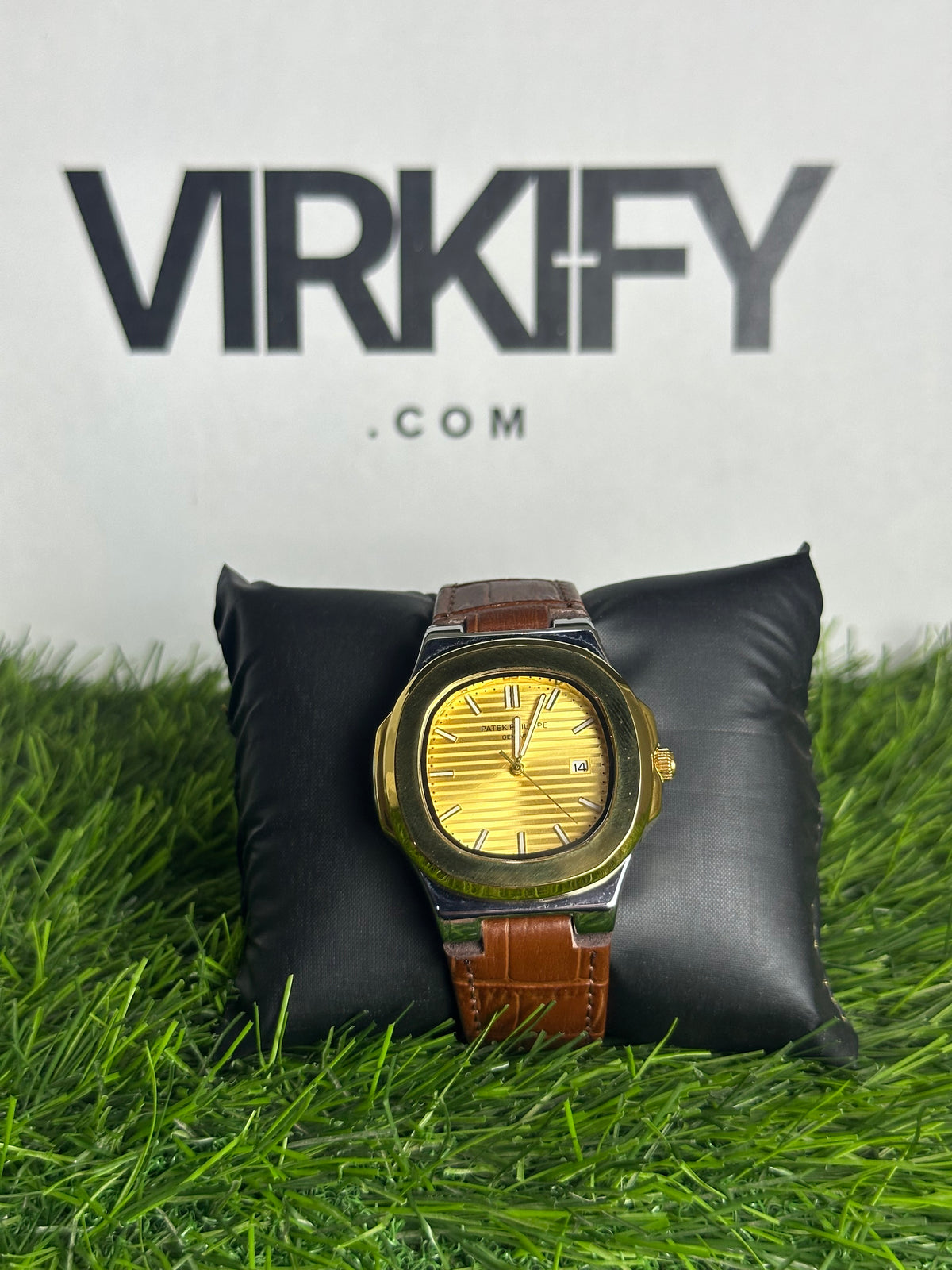 PP Old Money Watch | Calatrava Cross Lock Leather Strap