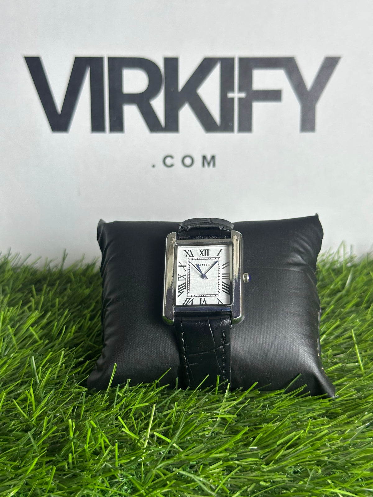Old Money Classic Rectangular Vintage Watch — Roman Numeral Dial