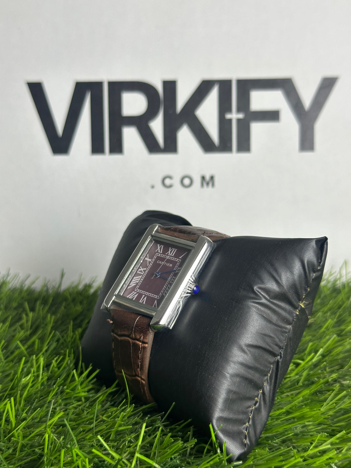 Old Money Classic Rectangular Vintage Watch — Roman Numeral Dial