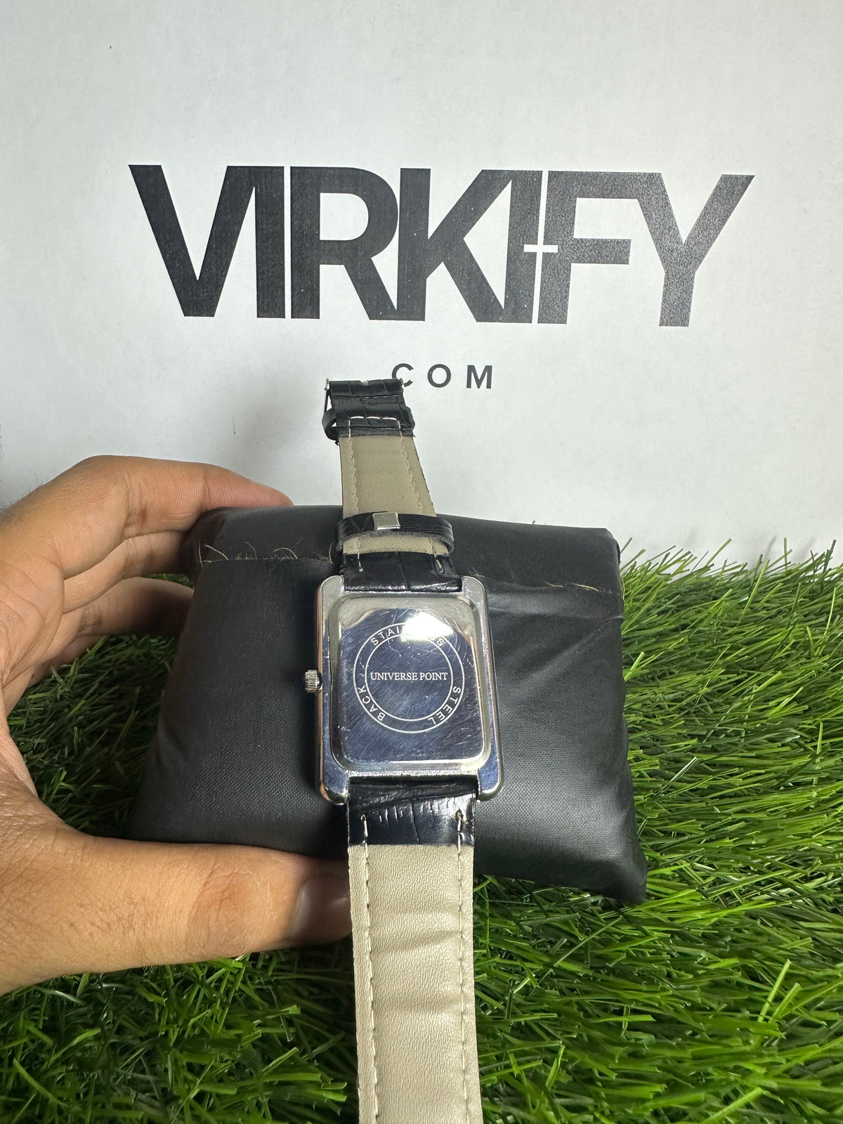 Old Money Classic Rectangular Vintage Watch — Roman Numeral Dial