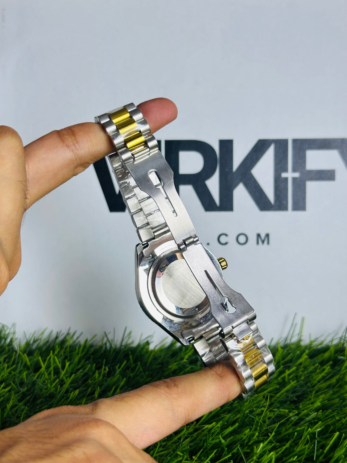 Prestige Dual-Tone Watch — Diamond Accents & Presidential Bracelet